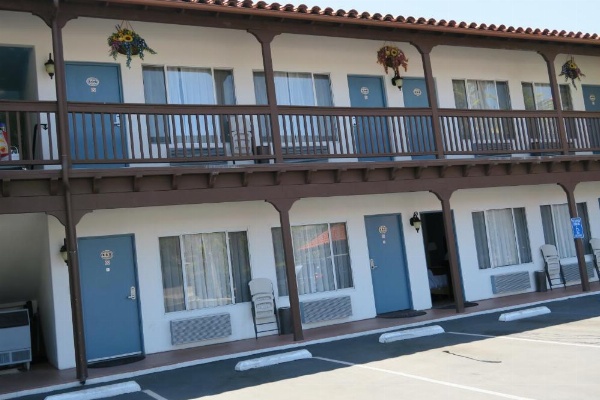 Sunset Motel image 22